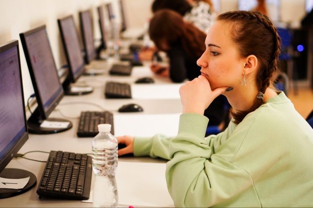 В Україні у 2026 році можуть змінити формат НМТ на дводенний