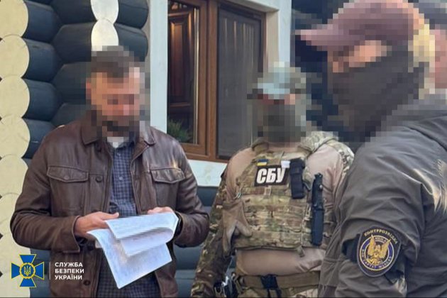 Викрили посадовця МЗС України, який «легалізовував» росіян в країнах Євросоюзу