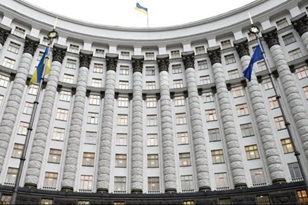 Зеленський запропонував уряду створити 1000 годин українського контенту: що відомо