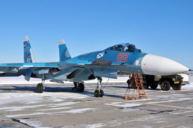 Сили оборони знищили в Анапі винищувач Су-33 та Мі-8, у Новоросійську уразили ракетоносії — Мадяр