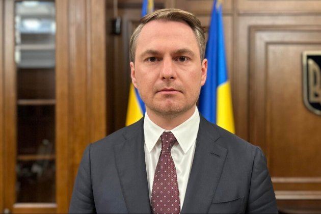 Кравченко заявив про підозру директору НАБУ та виїхав за кордон: хронологія конфлікту
