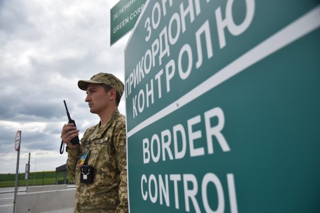 Пункти пропуску на кордоні зупинятимуть роботу під час повітряної тривоги — ДПСУ