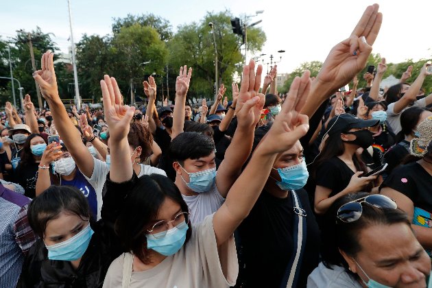 У Таїланді протестують проти прем’єр-міністра, який свого часу прийшов до влади шляхом державного перевороту