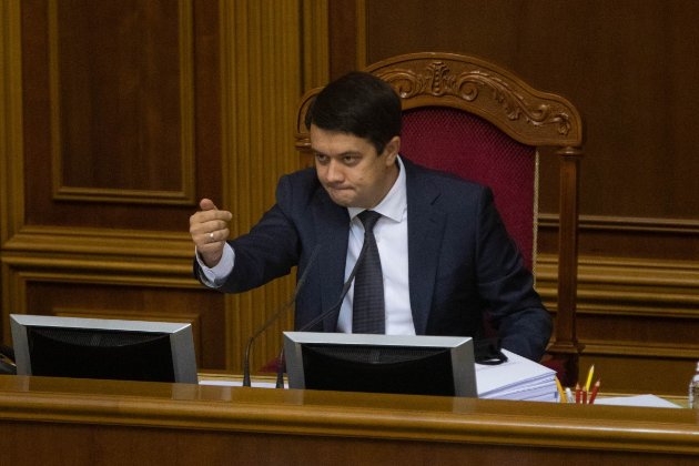 Голова ВР вважає, що депутати мають піти з Ради у разі перемоги