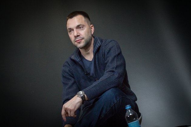 Блогер та актор Арестович — тепер радник з інформаційної політики української делегації ТКГ 