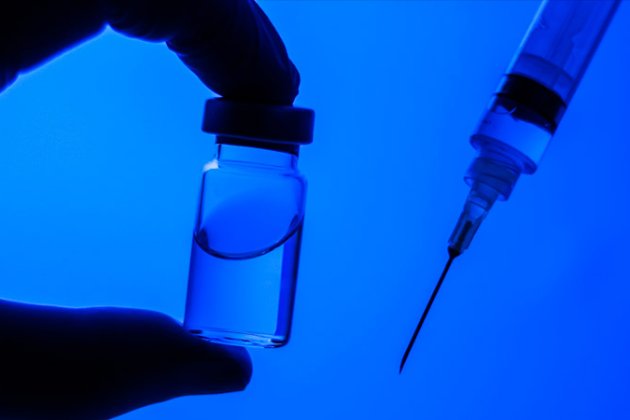 В 2022 году в Украине может появиться первая украинская COVID-вакцина — МОЗ