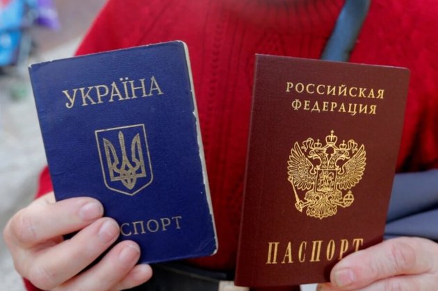 Росіяни роздали 10 тисяч паспортів на окупованій частині Запорізької області — мер Мелітополя