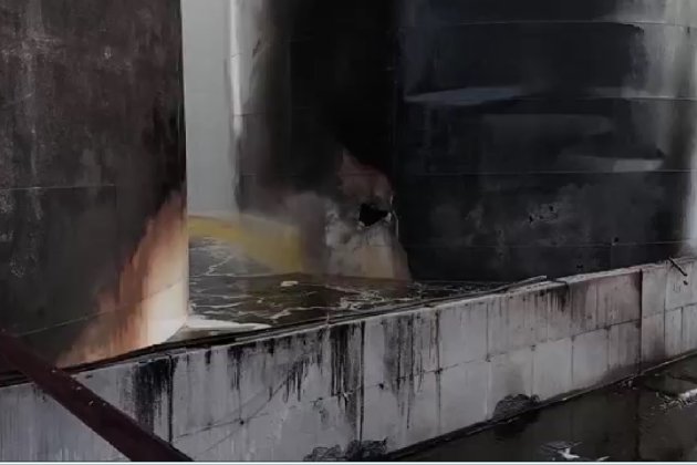 Вечірній удар по Миколаєву: росія атакувала резервуари з олією (відео)