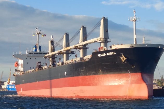 Україна вимушено призупинила експорт зерна із морських портів