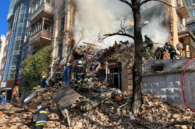 Атака дронів на Київ: з під-завалів дістали тіла трьох загиблих (оновлено)