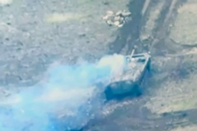 Миколаївські десантники показали, як нищать піхоту та БМП окупантів (відео)
