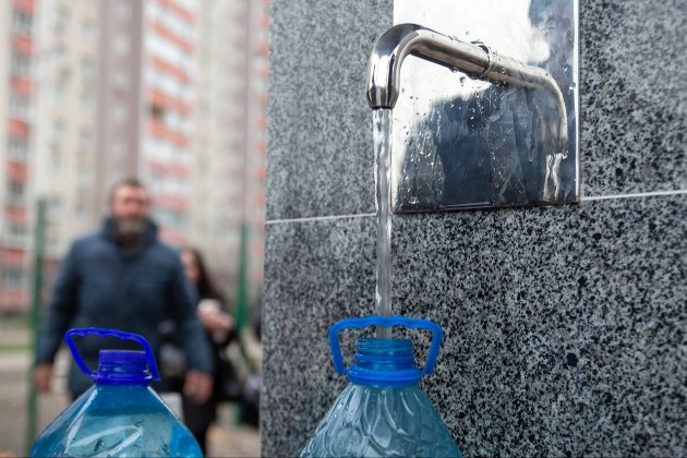 У Києві 80% споживачів залишаються без води: в КМДА нагадали про бювети
