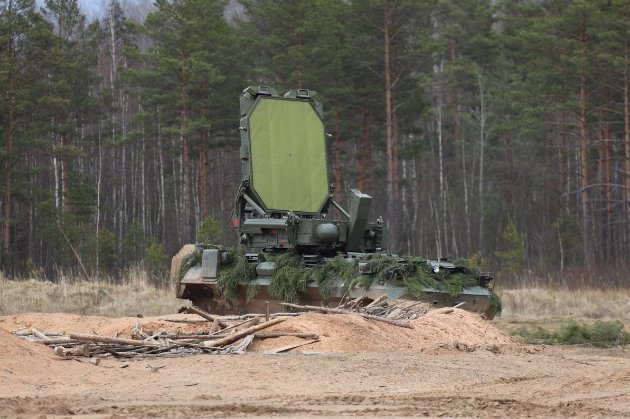 ЗСУ знищили на Донеччині ворожу контрбатарейну РЛС «Зоопарк-1» (відео)