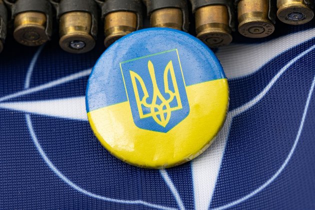 Більшість українців вважають вступ до НАТО важливішим за членство в ЄС