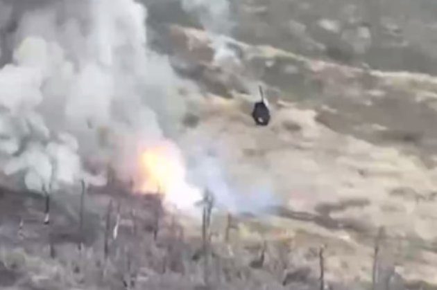 «Танк з летючою баштою». Бійці ЗСУ показали, як знищили техніку ворога (відео)