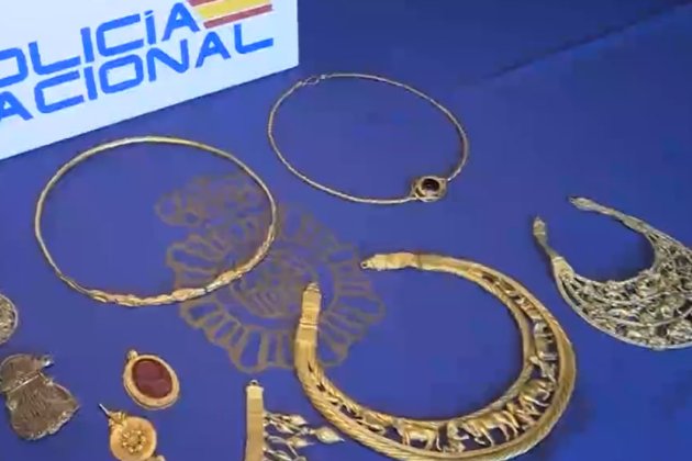 В Іспанії затримали групу, яка продавала древні українські артефакти (відео)