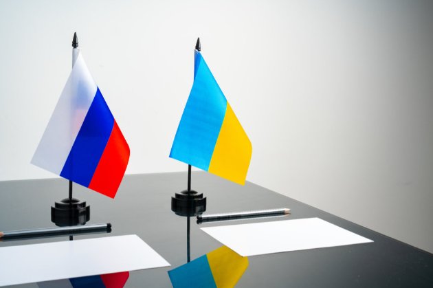 35% українців хочуть переговорів з росією вже зараз — соцопитування