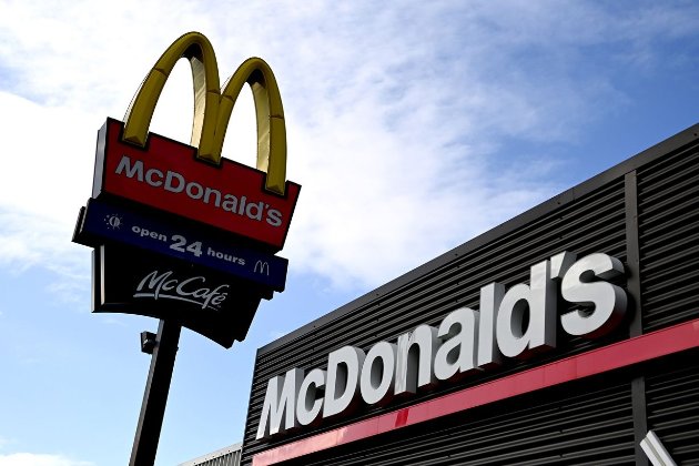 Акції McDonaldʼs впали після масового отруєння клієнтів в США