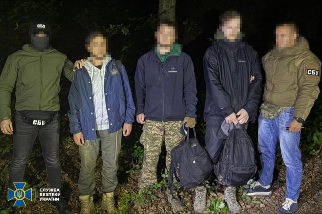 По всій Україні викрили 20 організаторів «ухилянтських схем»