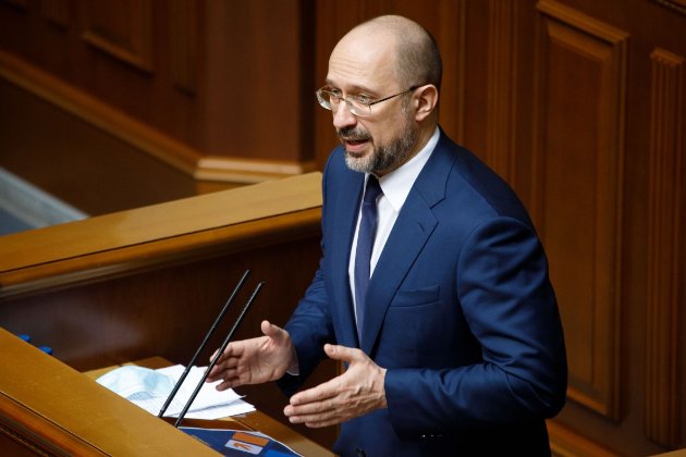 Прем'єр-міністр України запевнив, що ситуація з КСУ не вплине на співпрацю з МВФ 