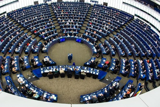 В Європарламенті засудили ідею Зеленського перезапустити Конституційний Суд України