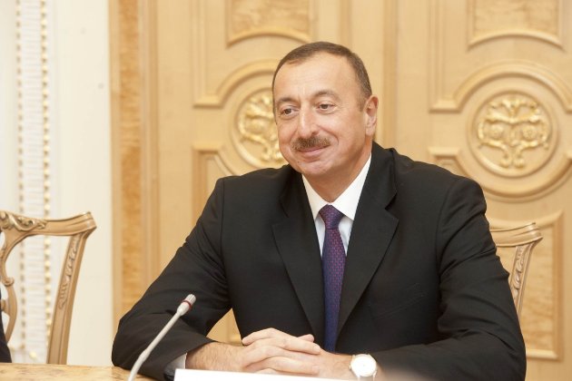 Президент Азербайджану заявив, що Вірменія має до кінця місяця вивести війська з Карабаху 