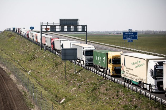 Угорщина посилила обмеження на в’їзд українцям — крім транзитних поїздок