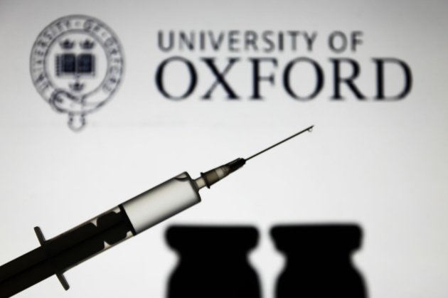 Оксфордська вакцина від COVID: 70% ефективності, але значно дешевша