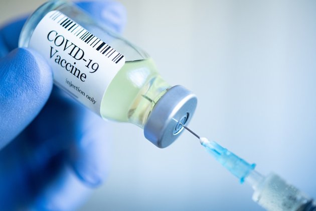 Німеччина дозволила бустерну вакцинацію проти COVID-19 для всіх повнолітніх громадян