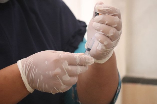 Все совершеннолетние граждане Грузии теперь могут сделать третью дозу вакцины против COVID-19 