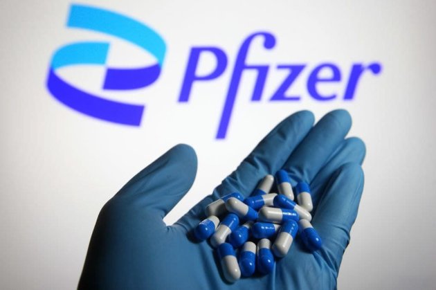 Pfizer безкоштовно поділиться ліцензією на власні пігулки від COVID-19