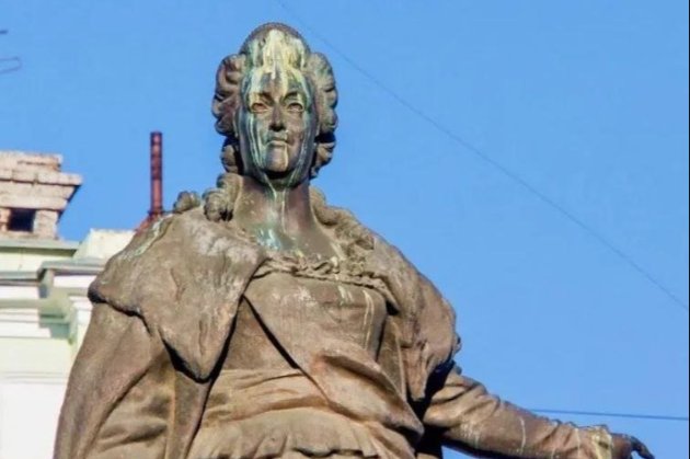В Одесі демонтують пам'ятники Катерині II та Суворову