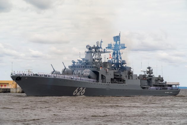 Росія повернула в Чорне море корабель з ракетами «Калібр»