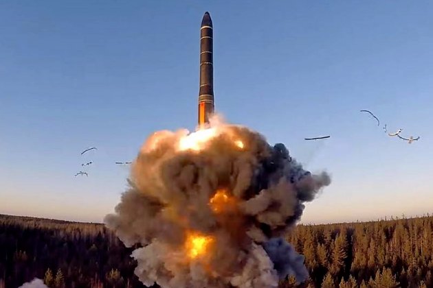 Російські генерали обговорювали можливість використання ядерної зброї в Україні — The NYT