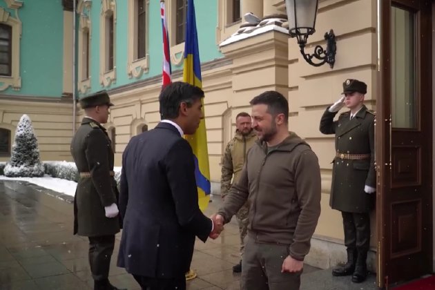 Британський прем'єр Ріші Сунак приїхав до Києва (відео)