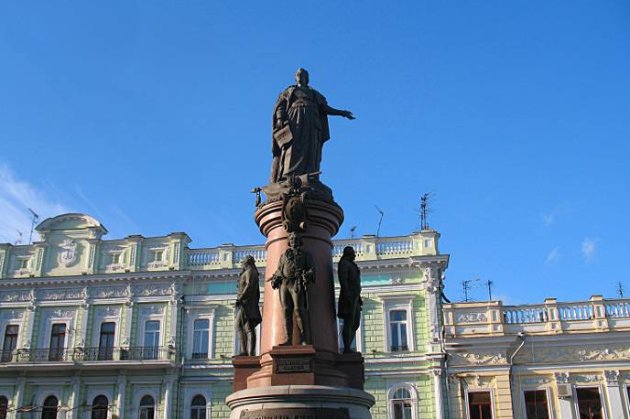 За демонтаж пам'ятника Катерині ІІ в Одесі проголосували більшість містян
