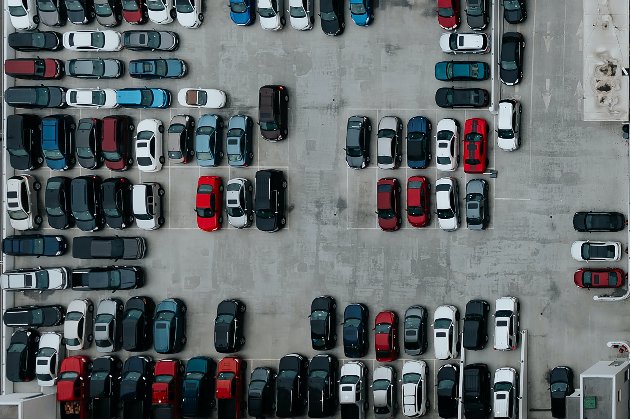 У Києві встановили нові тарифи на паркування автомобілів 
