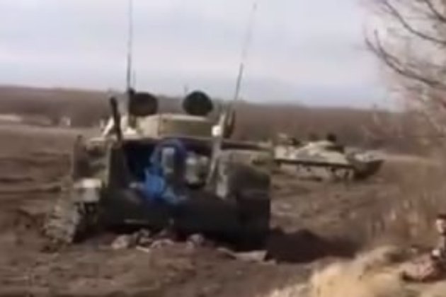 Українські військові захопили одразу три російські БМП-3 (відео)