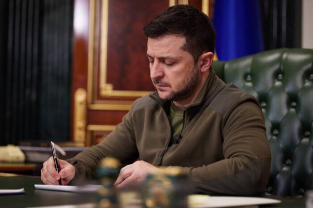 Зеленський ввів санкції проти 147 осіб та 303 компаній