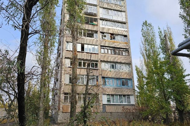 Росіяни обстріляли Корабельний район Херсона. Є поранені