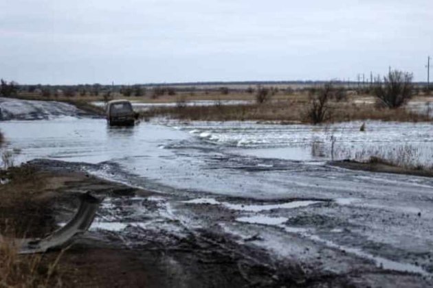 Після пошкодження дамби з Курахівського водосховища вже витекло більше третини води 