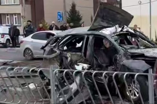 У Севастополі підірвали автомобіль з капітаном Чорноморського флоту, він помер на місці (відео, оновлено)