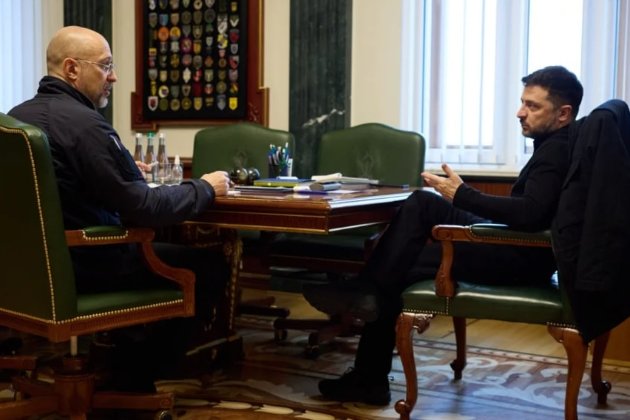 Зеленський доручив міністру оборони Шмигалю змінити план оборони України