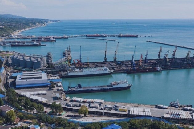 Російський порт Туапсе зупинив експорт палива після ударів дронів — Reuters