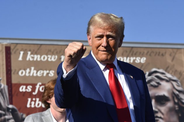 Трамп пообіцяв зупинити міграцію до США з «країн третього світу»