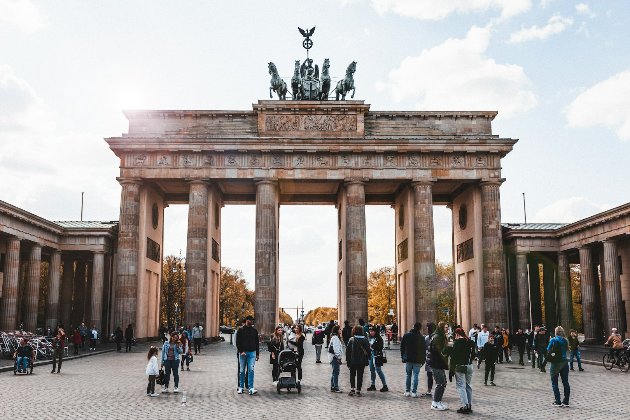 Німеччина надаватиме меншу грошову допомогу біженцям з України