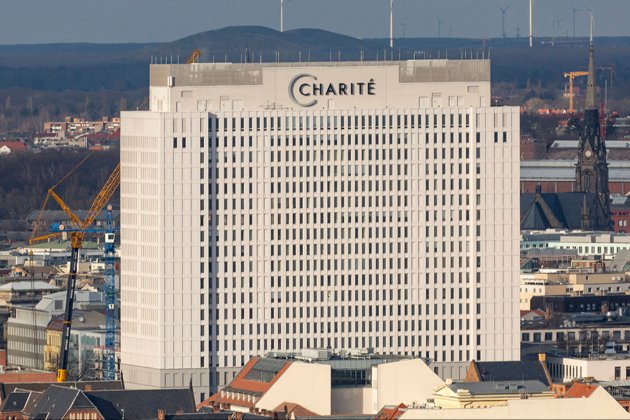 Клініка Charitе у Берліні перейшла на надзвичайний режим роботи