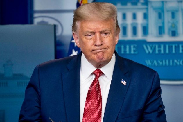 Допомога Україні від уряду США таки буде! Трамп нарешті підписав бюджет США на 2021 рік