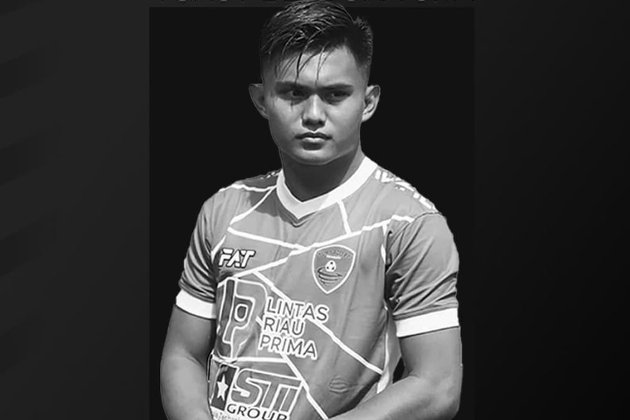 В Індонезії 20-річний воротар помер після зіткнення з суперником (відео)