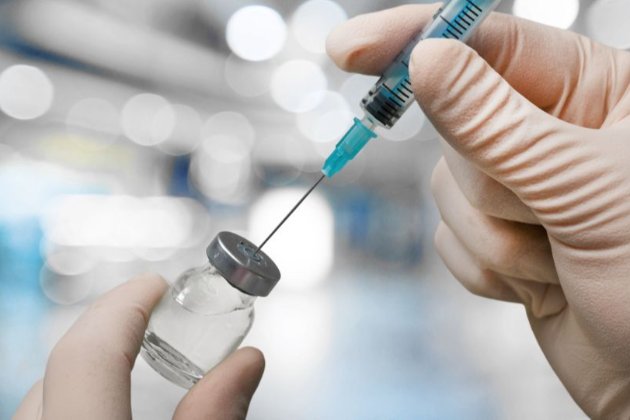 Сделали более 1400 «анонимных прививок». Минздрав запретил больнице в Ужгороде вакцинировать от COVID-19